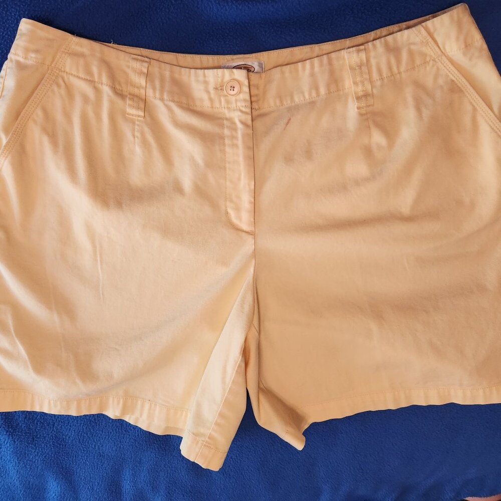 Women's (plus size) Pale Yellow shorts TALBOTS